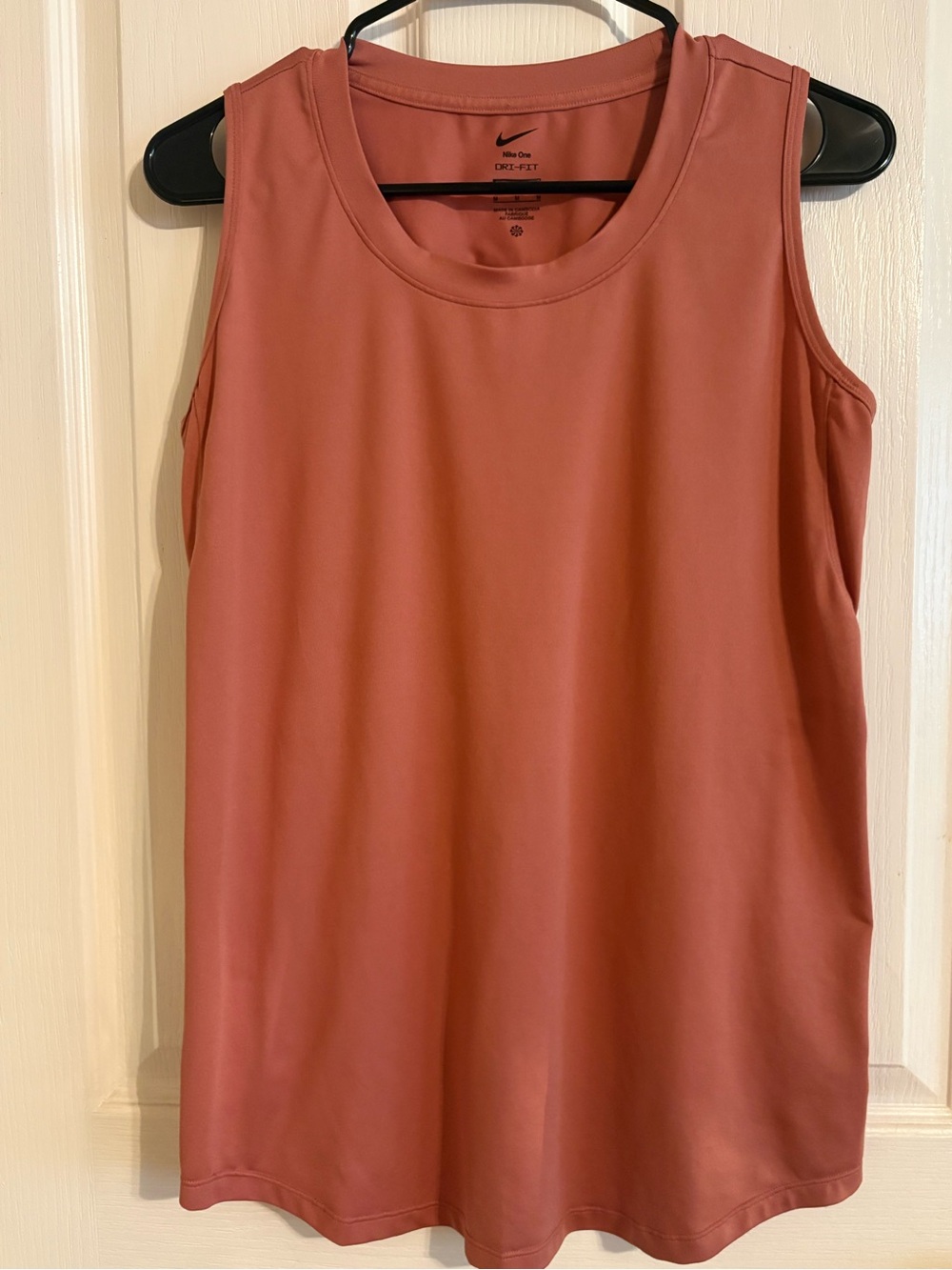 Nike Women’s Sleeveless Dri-FIT Tank Top - Rose Clay